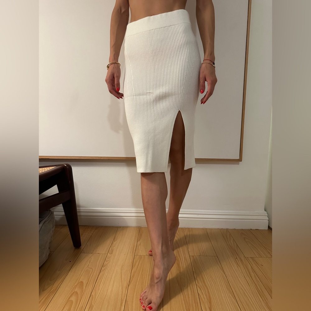 Abercrombie & Fitch White Pencil Skirt